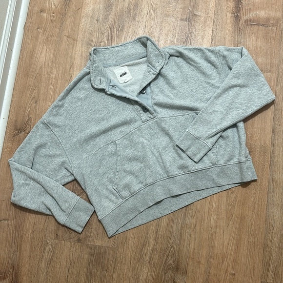 AERIE | Women’s Light Gray Button-Up Pullover Sweatshirt - Picture 2 of 4